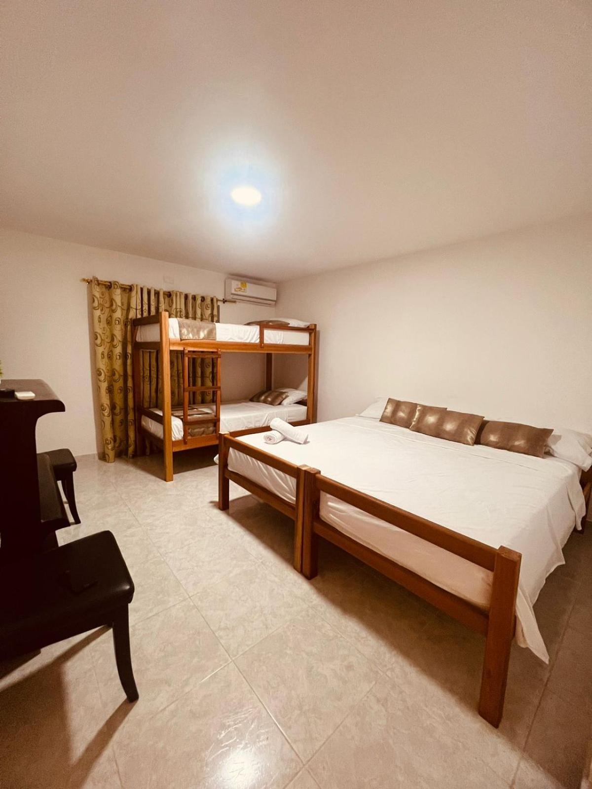 Hostal Casa San Pedro Santa Marta  Zewnętrze zdjęcie